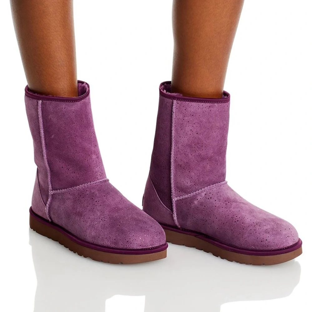 NIB UGG Women’s 1135110 Classic Short Metallic Spots
